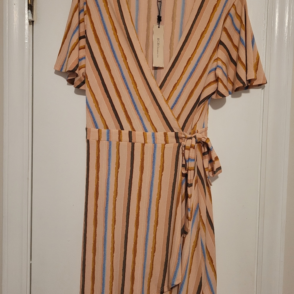 BCBGen. Pink Dresss Large